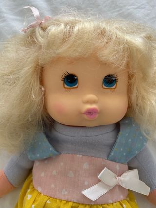 Boneca Kátia Beijinhos