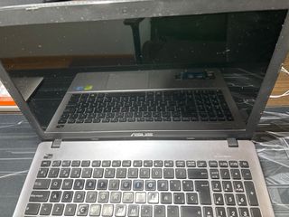 Portátil ASUS K550C Gris/Plata
