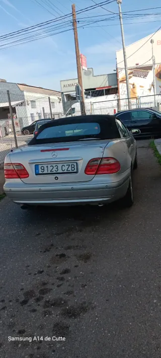 Mercedes-Benz  CLK 2004