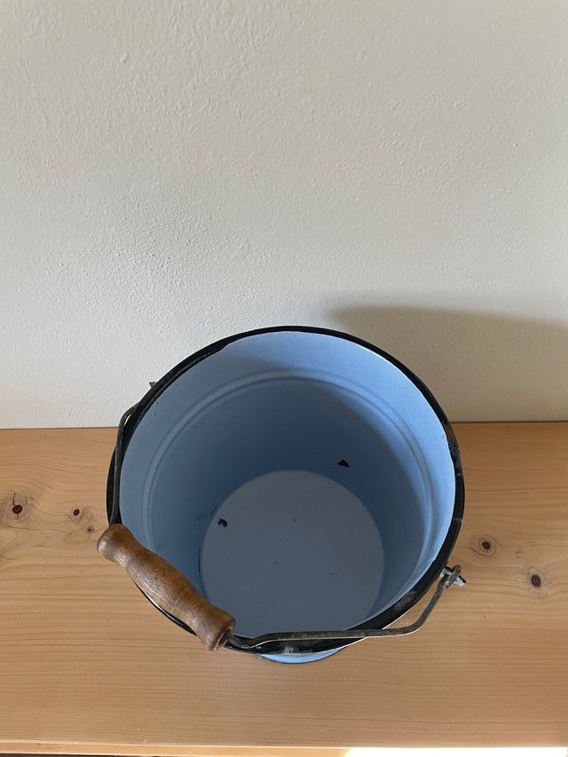 Secchio in metallo smaltato Bianco