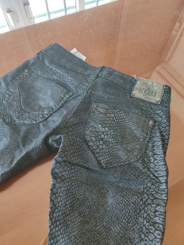 Pantalón estampado animal print