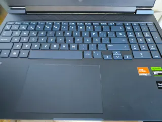 Portátil HP Victus Ryzen 7 7840HS + Windows 11 Pro