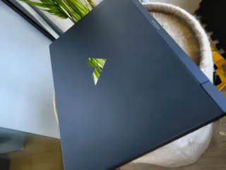 Portátil HP Victus Ryzen 7 7840HS + Windows 11 Pro