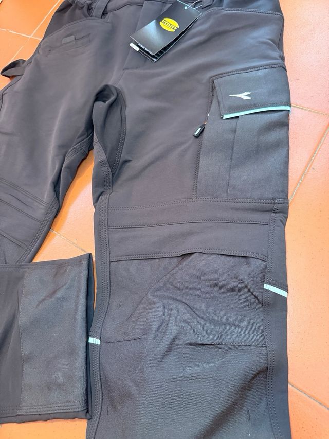 2 pantalones Diadora