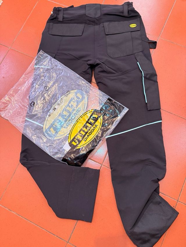 2 pantalones Diadora