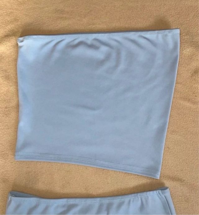 Conjunto top y minifalda azul