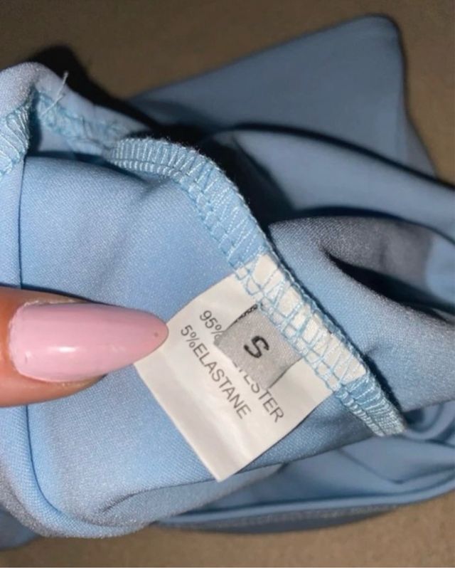 Conjunto top y minifalda azul