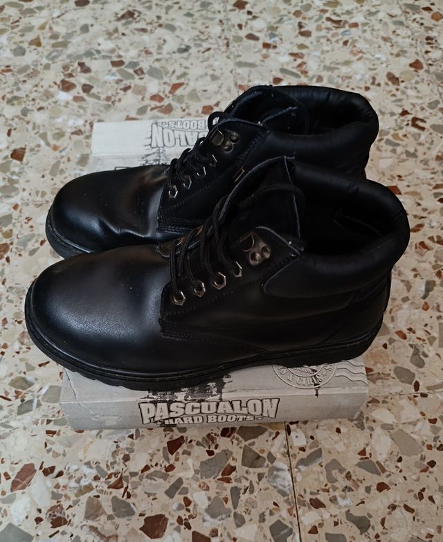 Botas de couro vintage - Tamanho 42