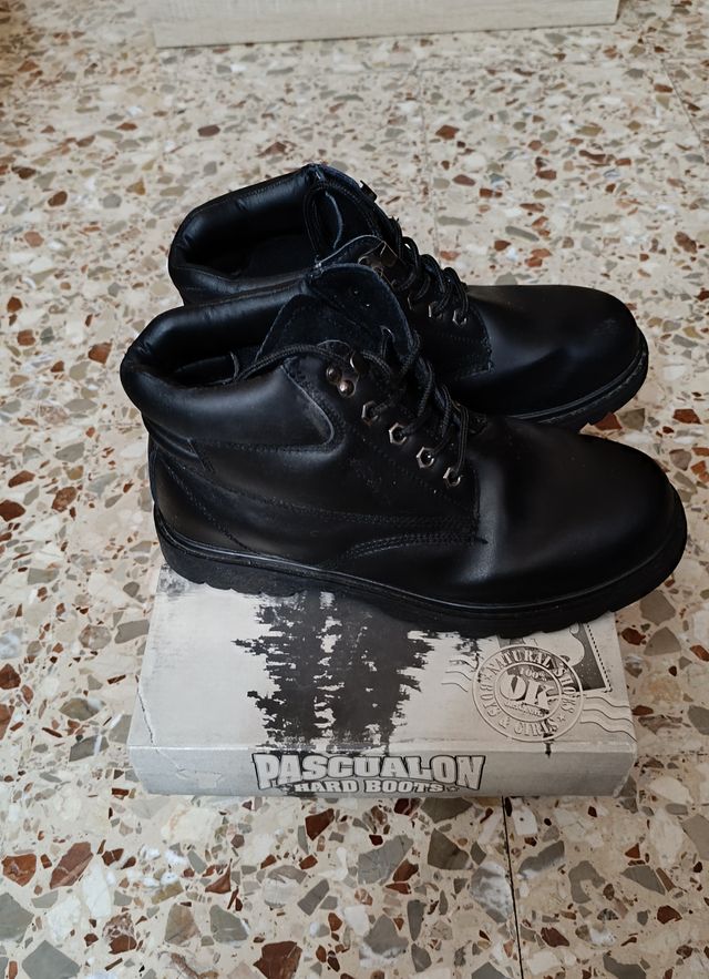 Botas de couro vintage - Tamanho 42