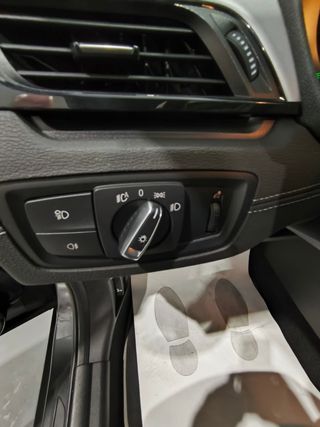 BMW X2 sDrive18d Business Auto