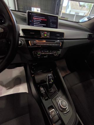 BMW X2 sDrive18d Business Auto