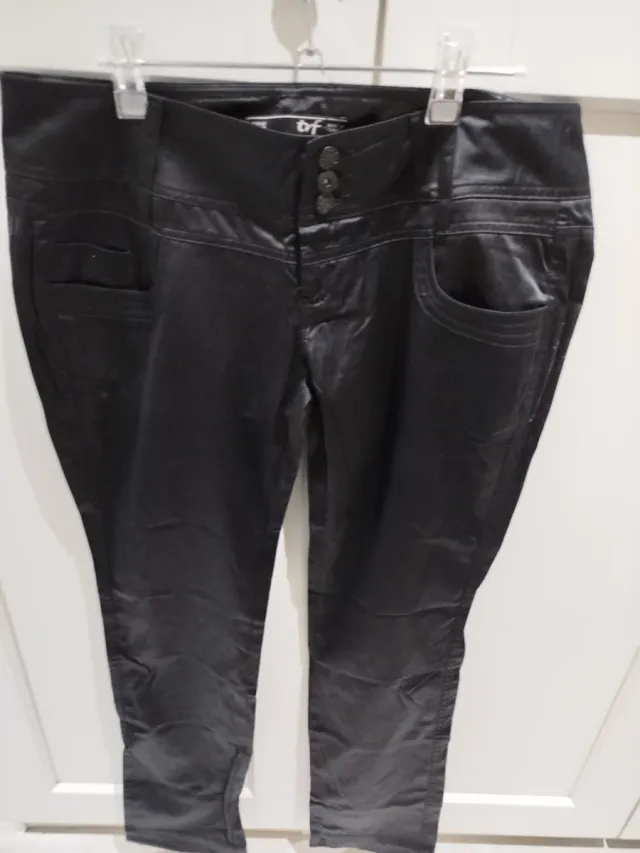 Pantalón satén TRF negro Talla M