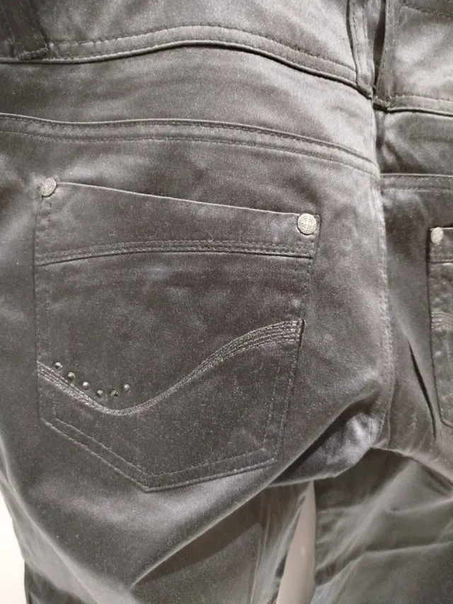 Pantalón satén TRF negro Talla M