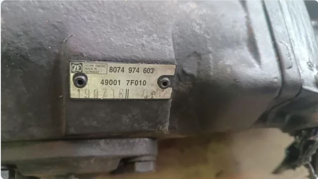 CAJA DIRECCION NISSAN TERRANO II (R20)