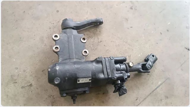 CAJA DIRECCION NISSAN TERRANO II (R20)