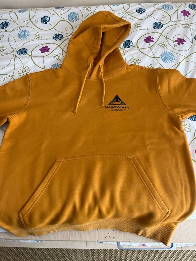 Sudadera Zara Amarilla