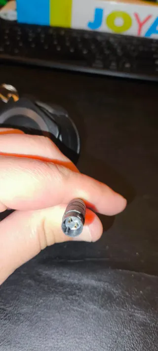 Soporte Cargador TomTom con Antirobo