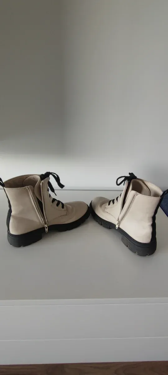 Botas chica o mujer bordadas talla 37