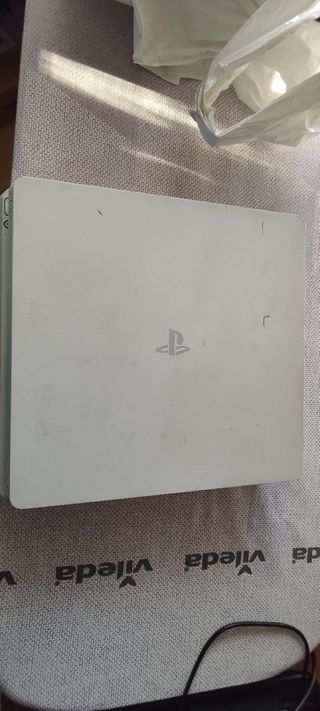 PlayStation 4 PS4 Blanca 1Tb