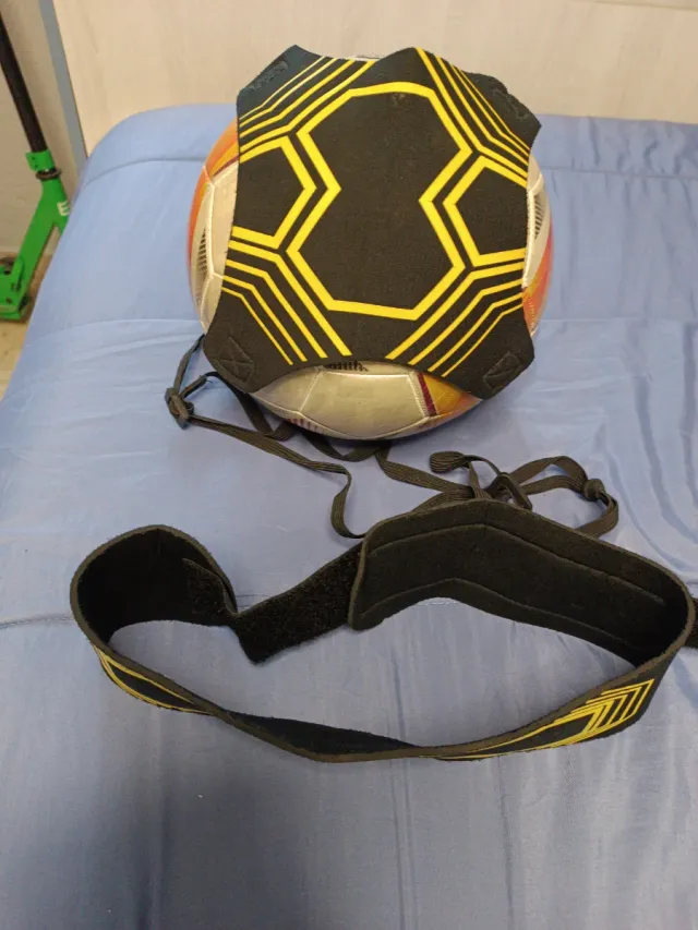 Entrenador de fútbol para niños