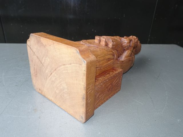 Virgen de la Peña en madera tallada