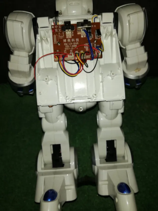 Robot RC para piezas