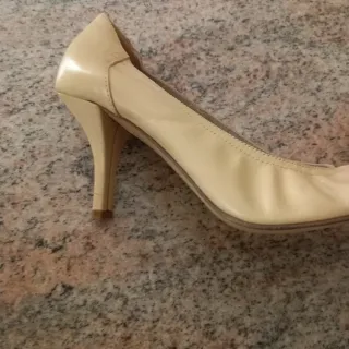 Scarpe Bata Beige Donna