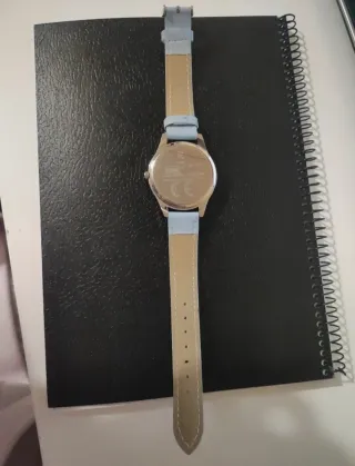 Reloj Azoza Analógico Azul Pastel