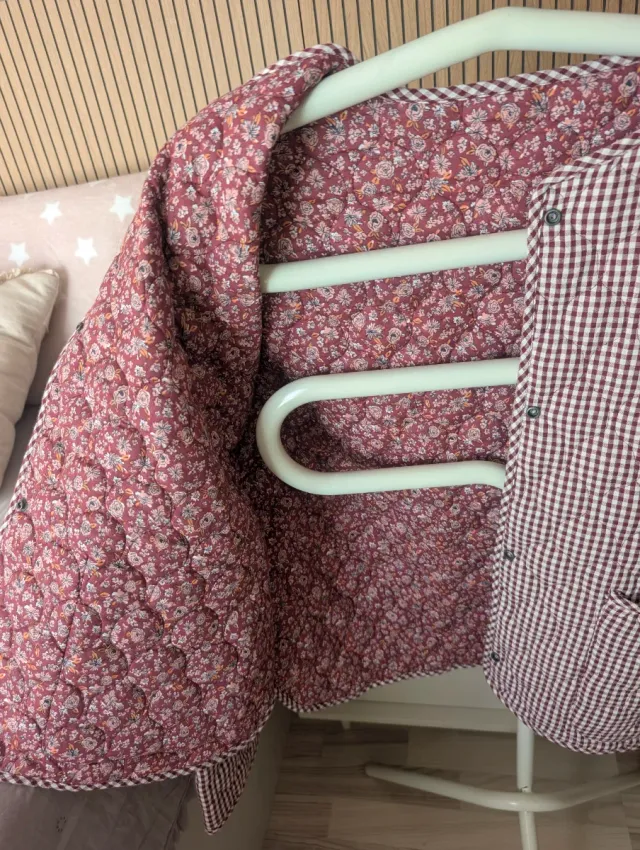 Chaqueta acolchada cuadros sin estrenar.Con etique