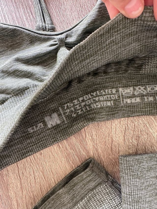 Conjunto deportivo Prozis verde Top M //Leggins L