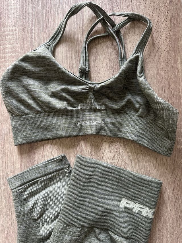 Conjunto deportivo Prozis verde Top M //Leggins L