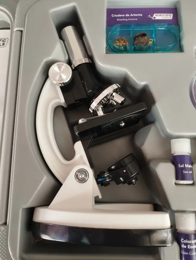 Microscopio Juguettos in Valigetta