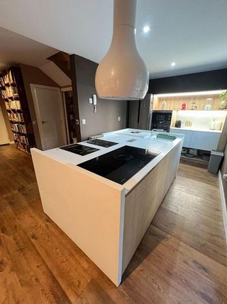 Casa adosada en venta en Velilla de San Antonio