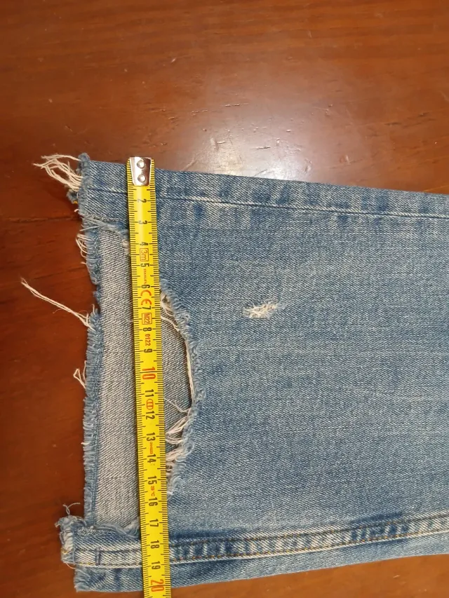Vaqueros Zara desgastados