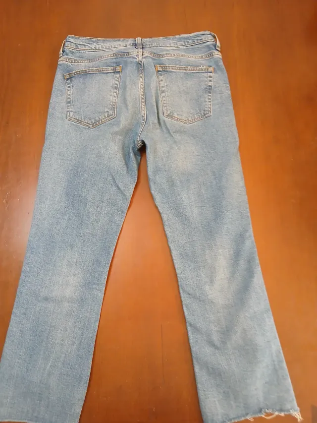 Vaqueros Zara desgastados