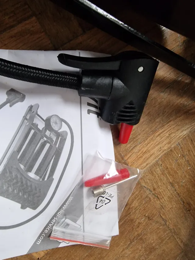 Hinchador de pie Crivit doble cilindro