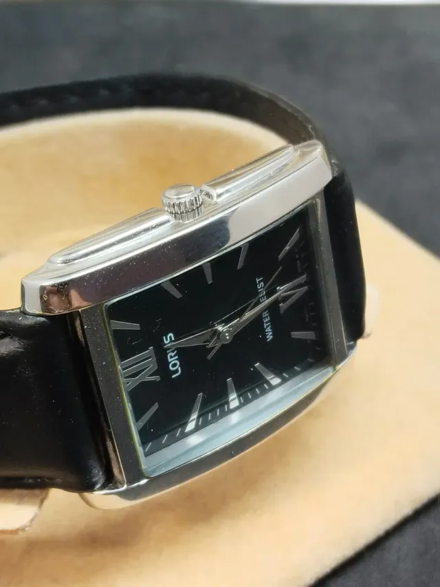 Reloj Lorus (by Seiko) Negro