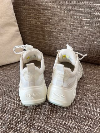 Zapatillas Buffalo suela Track Talla 38
