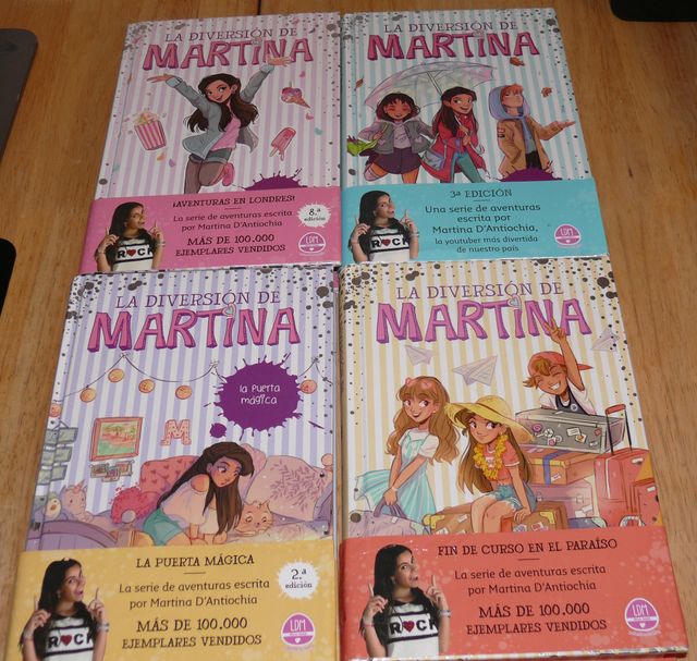 Pack de 4 libros Martina, uno con autógrafo