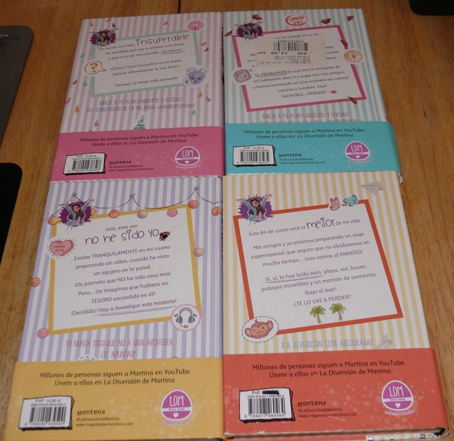 Pack de 4 libros Martina, uno con autógrafo