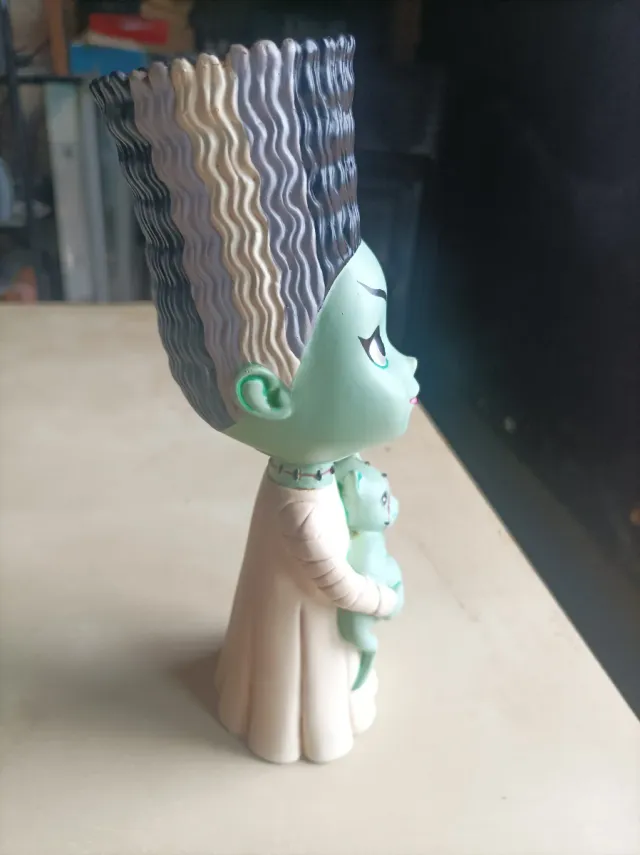 Figura vinilo Lil' Miss Monster di Lisa Petrucci