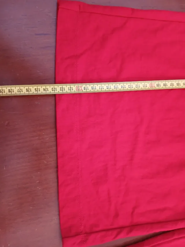 Mono rojo de pierna ancha