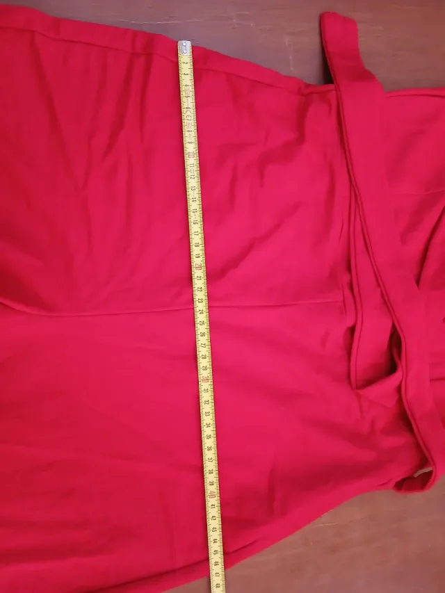 Mono rojo de pierna ancha