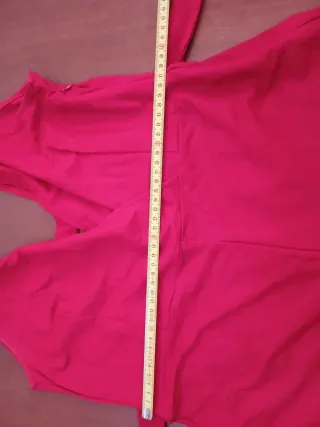 Mono rojo de pierna ancha