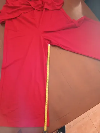 Mono rojo de pierna ancha