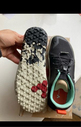 Zapatillas Vivobarefoot niño negras y turquesa