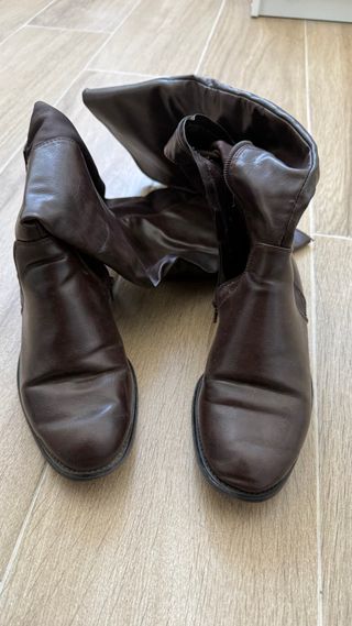 Botas altas de piel