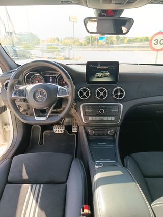 Mercedes-Benz Clase A – AMG 180d - dic/2017