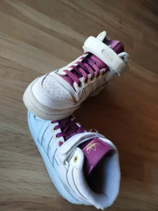 Zapatillas Adidas Forum Mid Blancas Morado