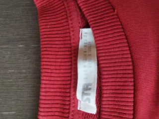 Sudadera roja Yosemite National Valley